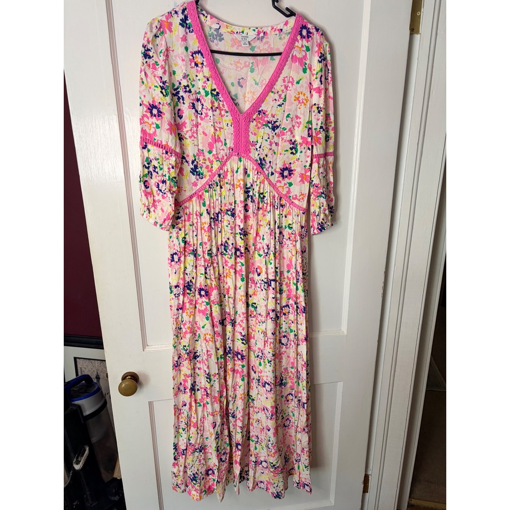 Crown & Ivy Floral V-Neck Maxi Dress Pink Crochet Trim 3/4 Sleeve Size S